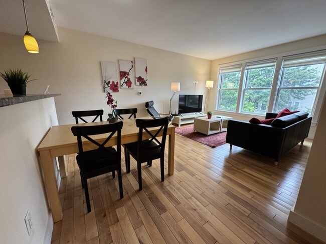 Building Photo - 277 Broadway