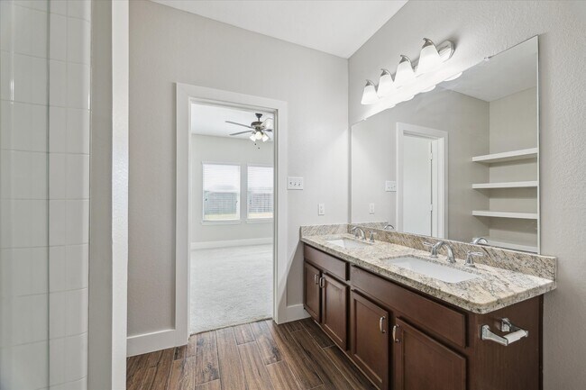 Building Photo - 24527 Sandusky Dr