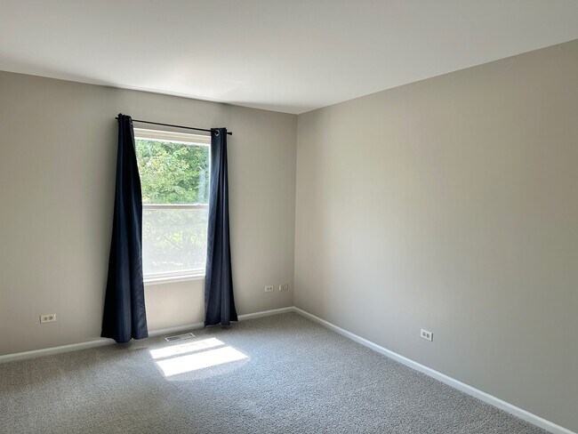 Building Photo - 24 Cedar Grove Ct