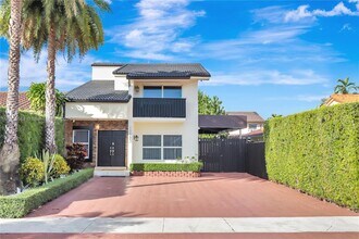 Building Photo - 10365 SW 9th Terrace