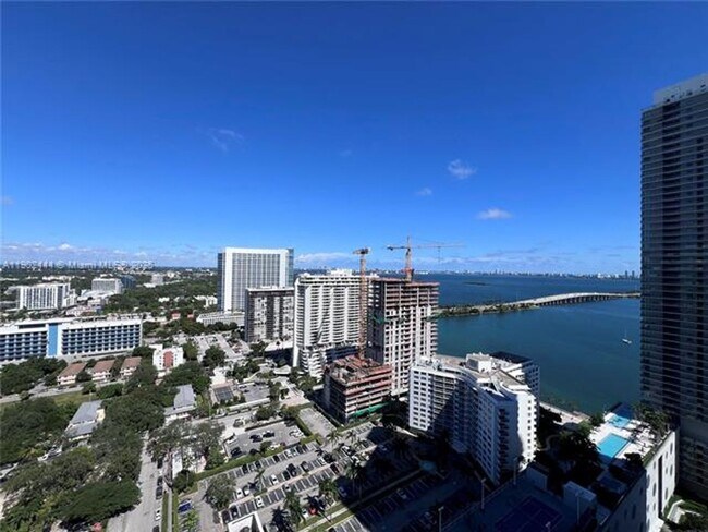 Building Photo - 501 NE 31st St