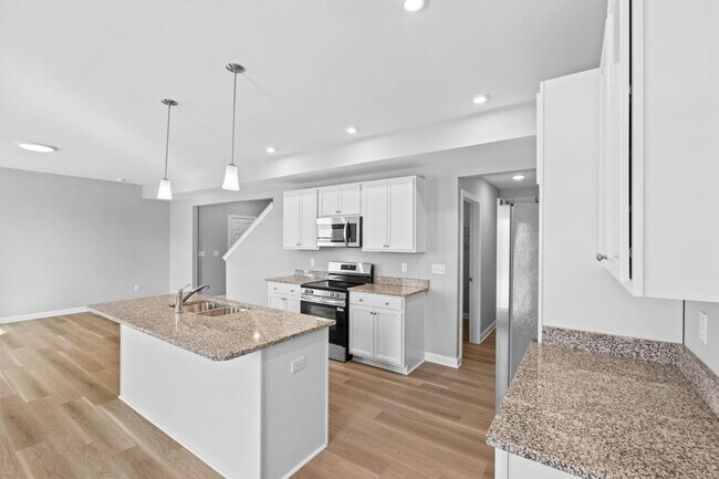 Building Photo - 113 Lambert Fld