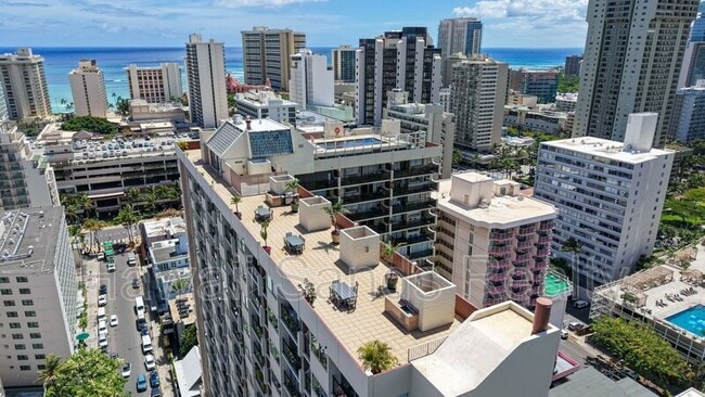 Building Photo - 444 Nahua St