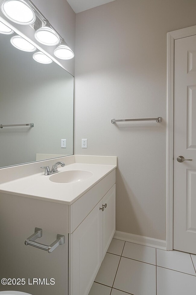 Building Photo - 1 Pomegranate Ln