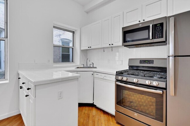 Building Photo - 316 Hudson St