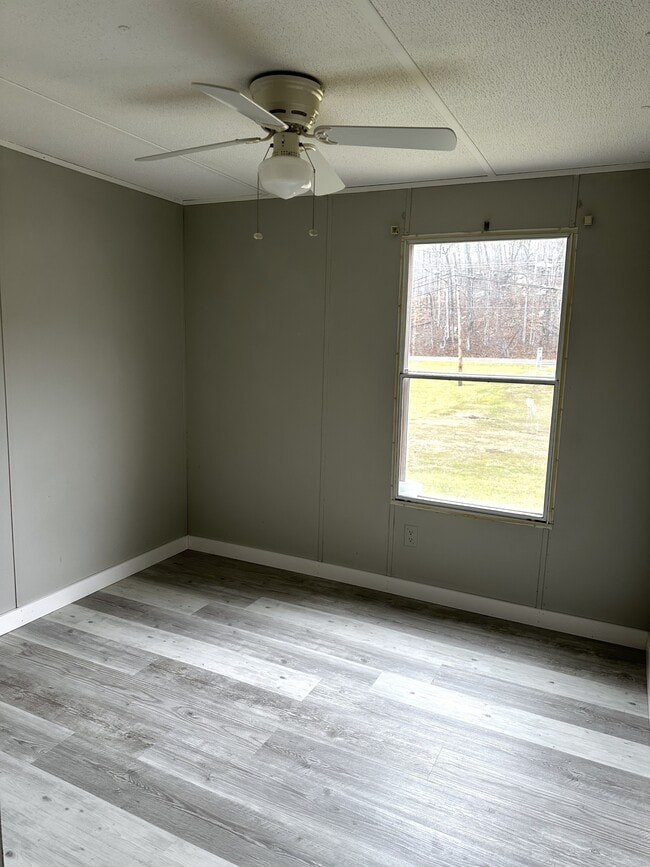 Building Photo - 4617 US-60