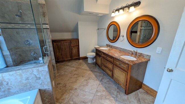 Building Photo - 702 Paschall St