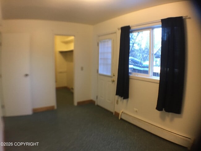 Building Photo - 1100 Ermine St