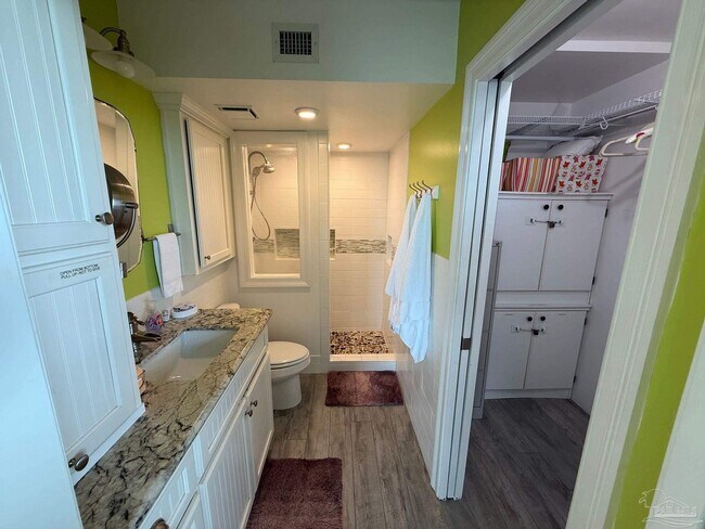 Building Photo - 1200 Fort Pickens Rd