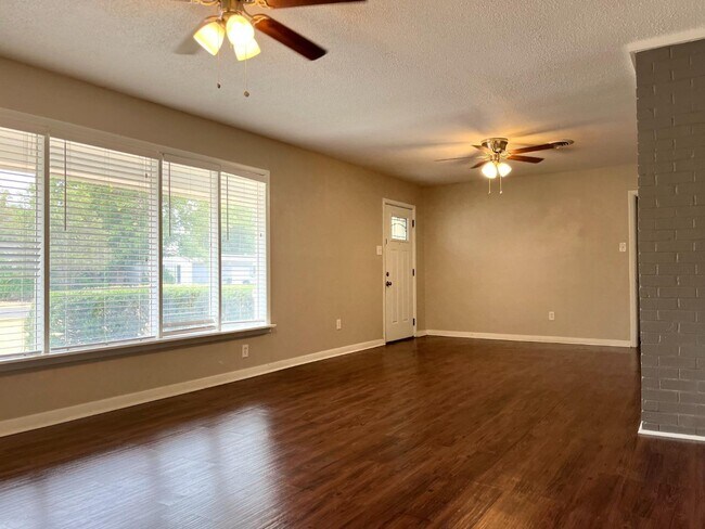 Building Photo - 4009 44th St