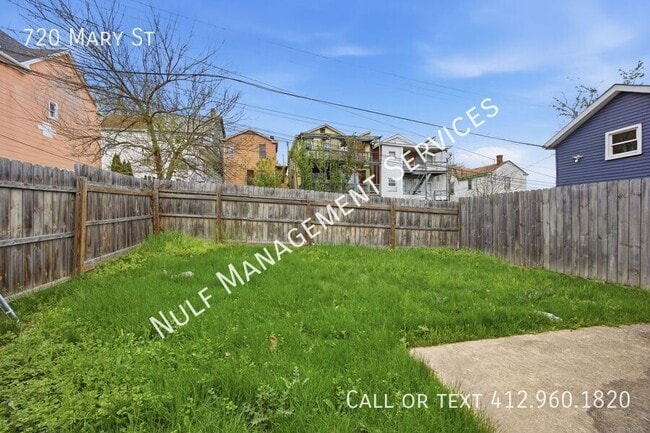 Building Photo - 720 Mary St