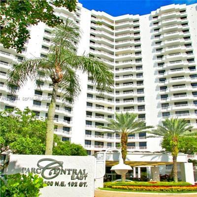 Building Photo - 3300 NE 191st St