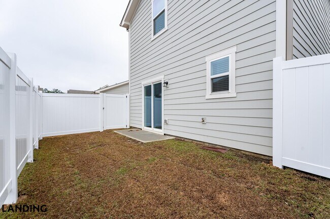 Building Photo - 3164 Mulberry Blvd