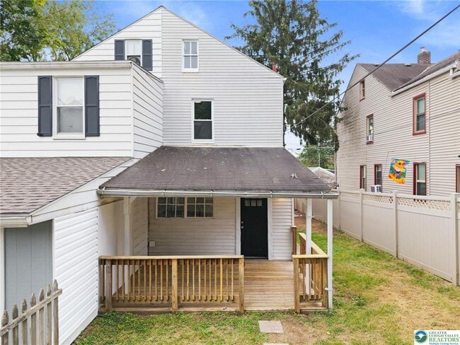 Building Photo - 821 Jackson St