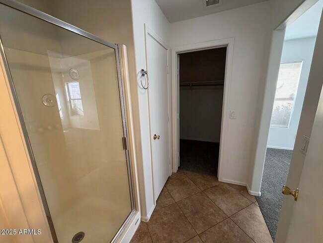 Building Photo - 4408 N 111th Ln