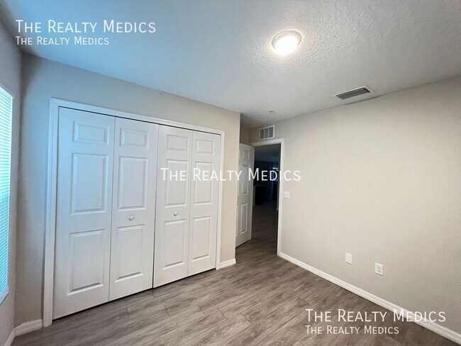 Building Photo - 41 Juniper Pass