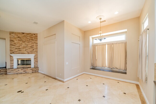 Building Photo - 17425 Cyrus Ln