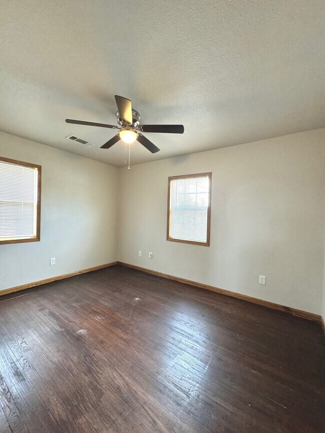 Building Photo - 2809 Westhaven Cir