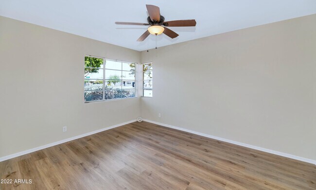 Building Photo - 2309 N 83rd Pl