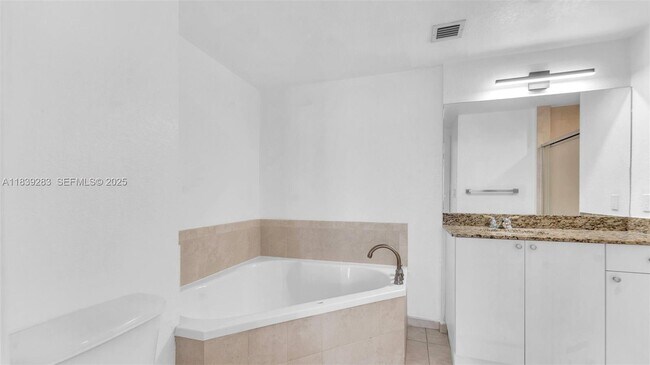 Building Photo - 1830 Radius Dr