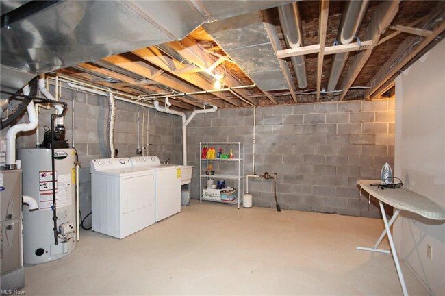 Building Photo - 33449 Halle Ct