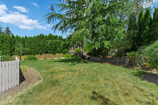 Building Photo - Stylish 3BR Beaverton Ranch w/ RV Parking & Hot Tub