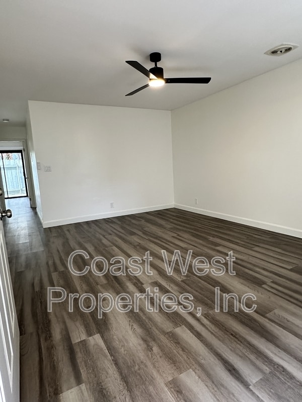 Building Photo - 382 Acacia Ave