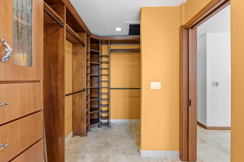 Building Photo - 82-5909-5909 Coffee Royal Pl