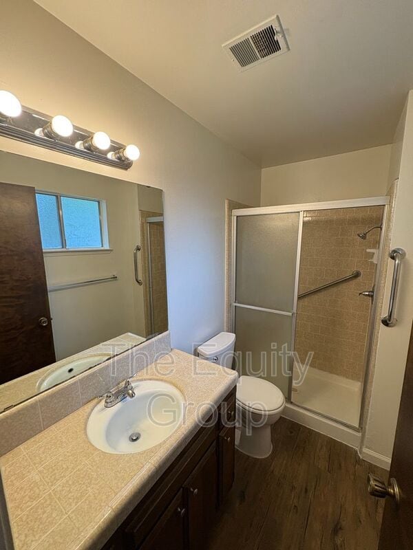 Building Photo - 2516 S Memory St