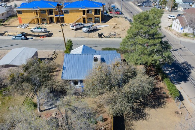 Building Photo - 2 Bedroom 1 Bath Single Family Home in Prescott