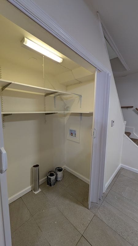 Building Photo - 20 1/2 Rock St