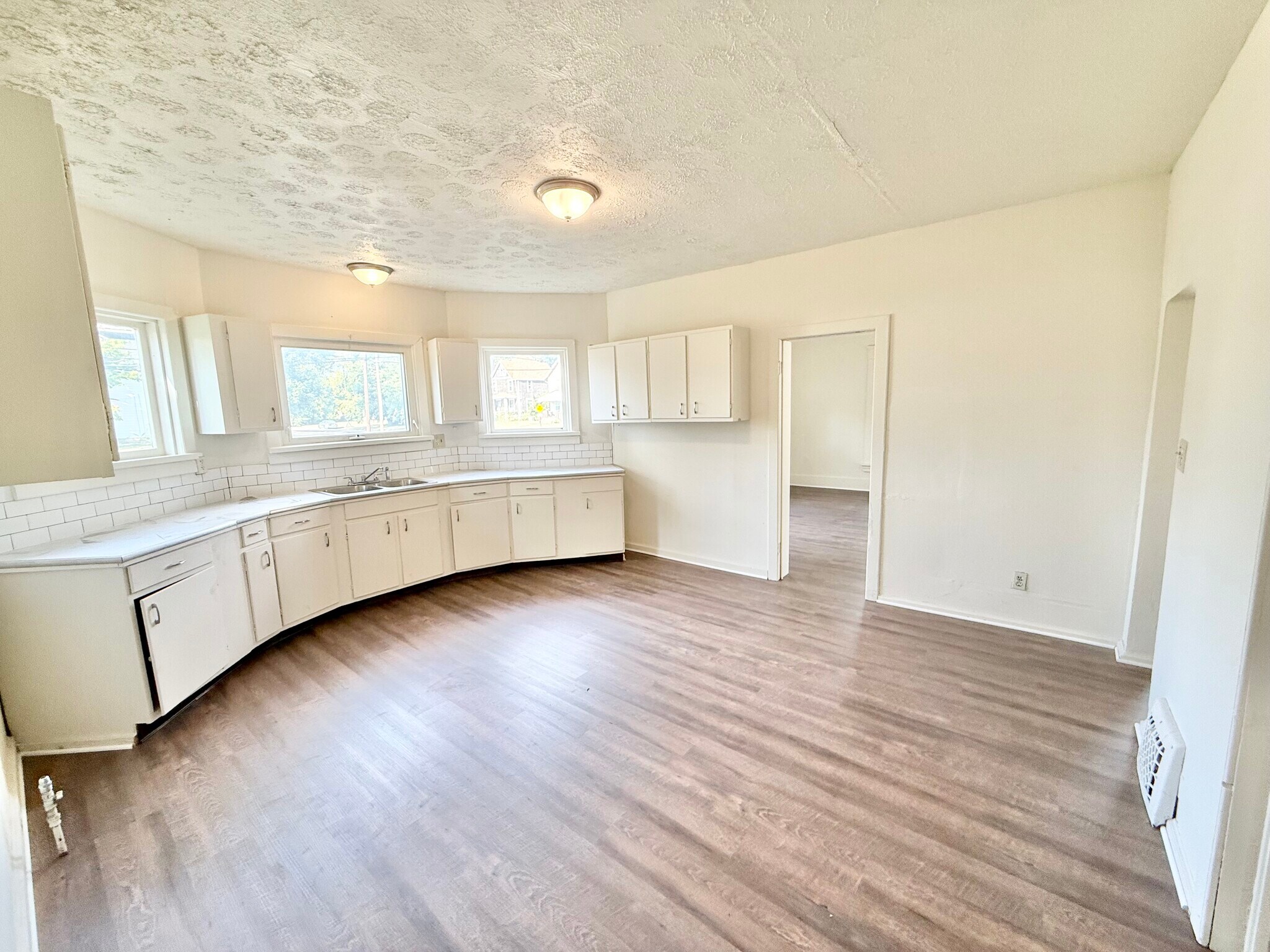 Building Photo - 1507 Garfield Ave SW