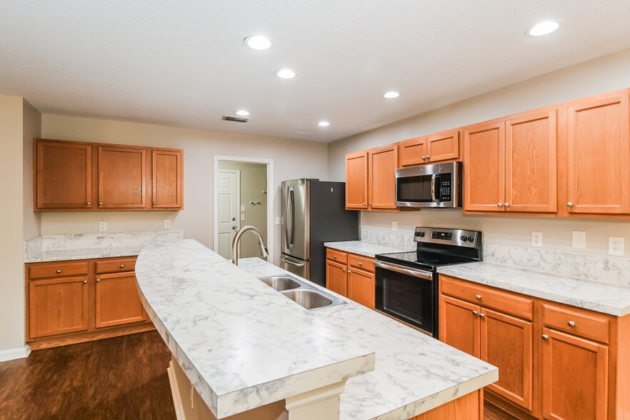 Building Photo - 3859 Marsh Bluff Dr