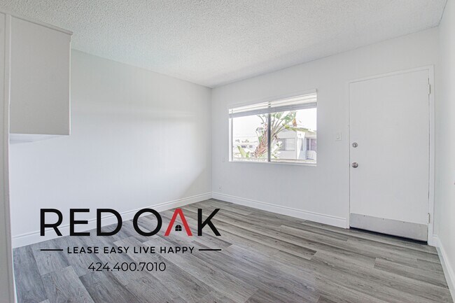 Building Photo - 12211 S Manor Dr