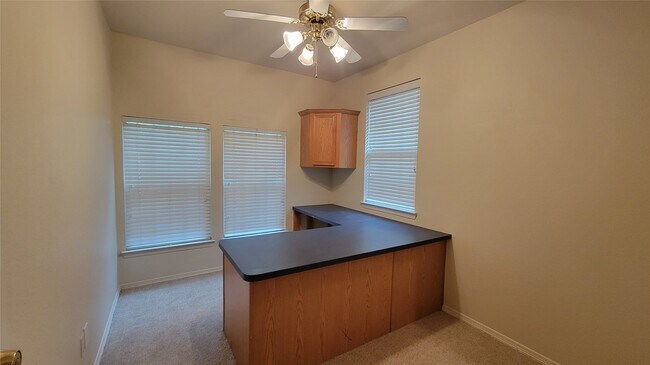 Building Photo - 13272 Skyline Dr