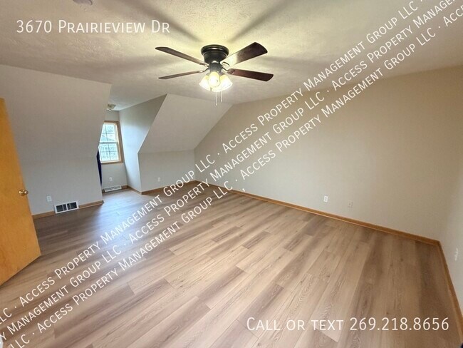 Building Photo - 3670 Prairieview Dr