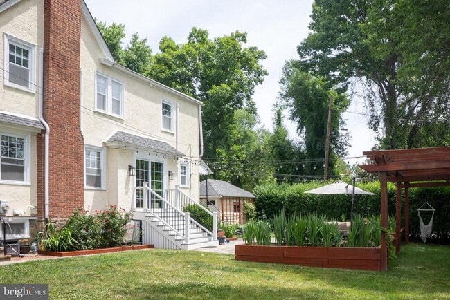 Building Photo - 2709 Oakford Rd