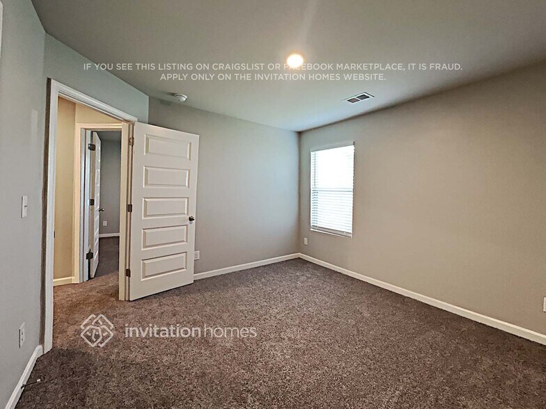 Building Photo - 2036 Theberton Trail