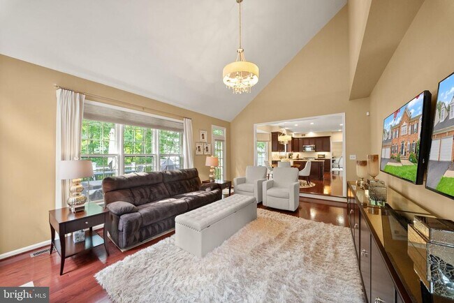 Building Photo - 5667 Lonesome Dove Ct
