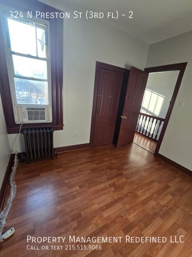 Building Photo - 2bd/1ba bi-level apartment