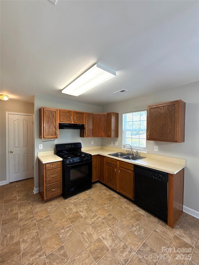 Building Photo - 14446 O'Casey Ln