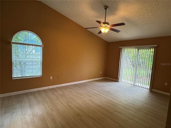Building Photo - 4750 Hamlets Grv Dr