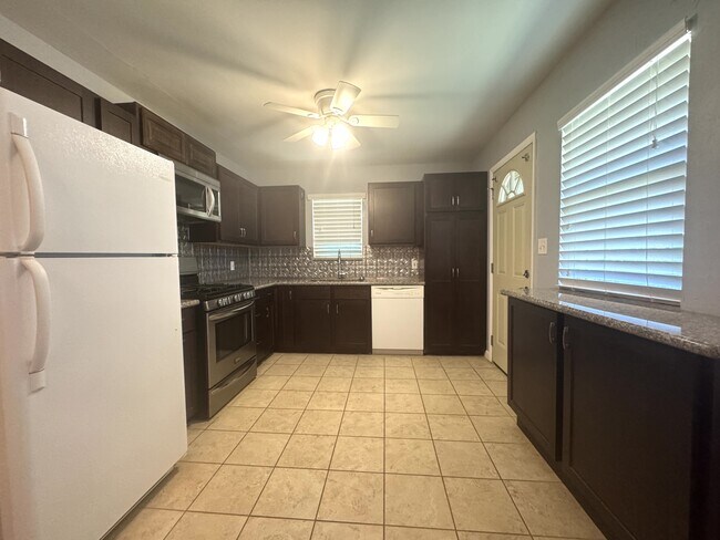Building Photo - 3901 NW 56th St
