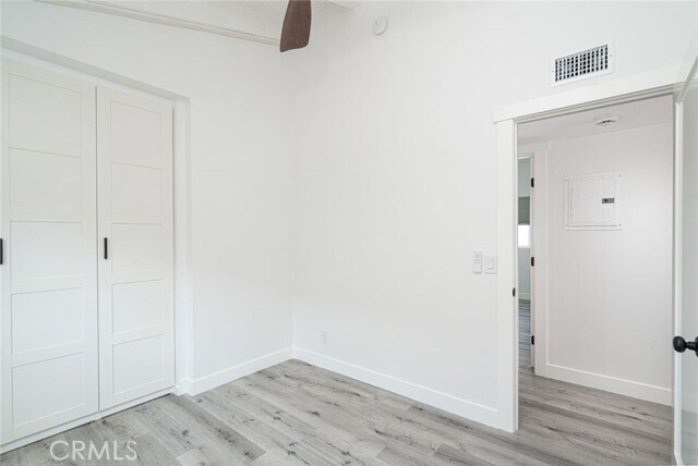 Building Photo - 905 W Balboa Blvd