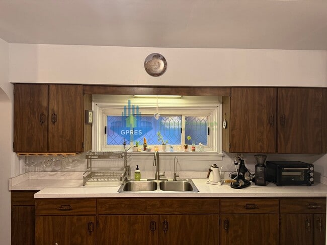Building Photo - Classic Lawrenceville Row House – Walkable...