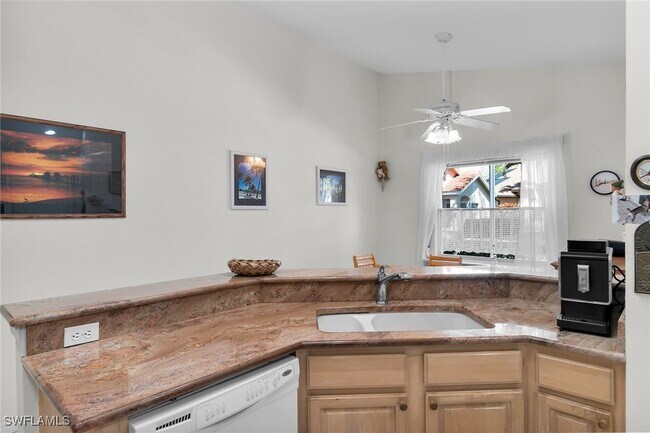 Building Photo - 443 Dundee Ct