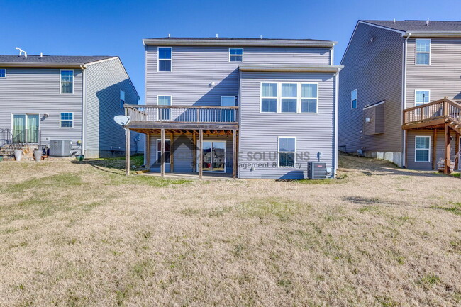 Building Photo - 2704 Orleans Dr