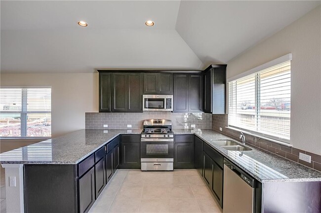 Building Photo - 2036 Mar Vista Ln