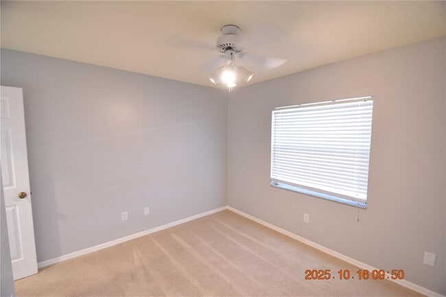 Building Photo - 2712 Falling Leaves Dr
