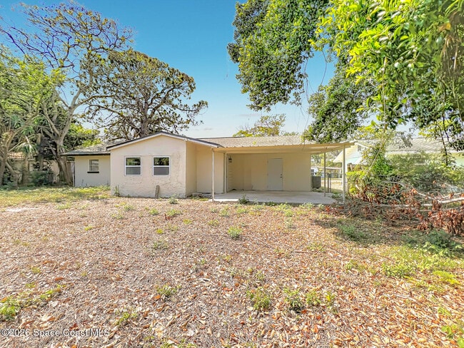 Building Photo - 1424 Pineda St